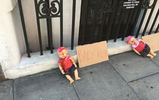 londonda-zehra-ucun-etiraz-aksiyasi